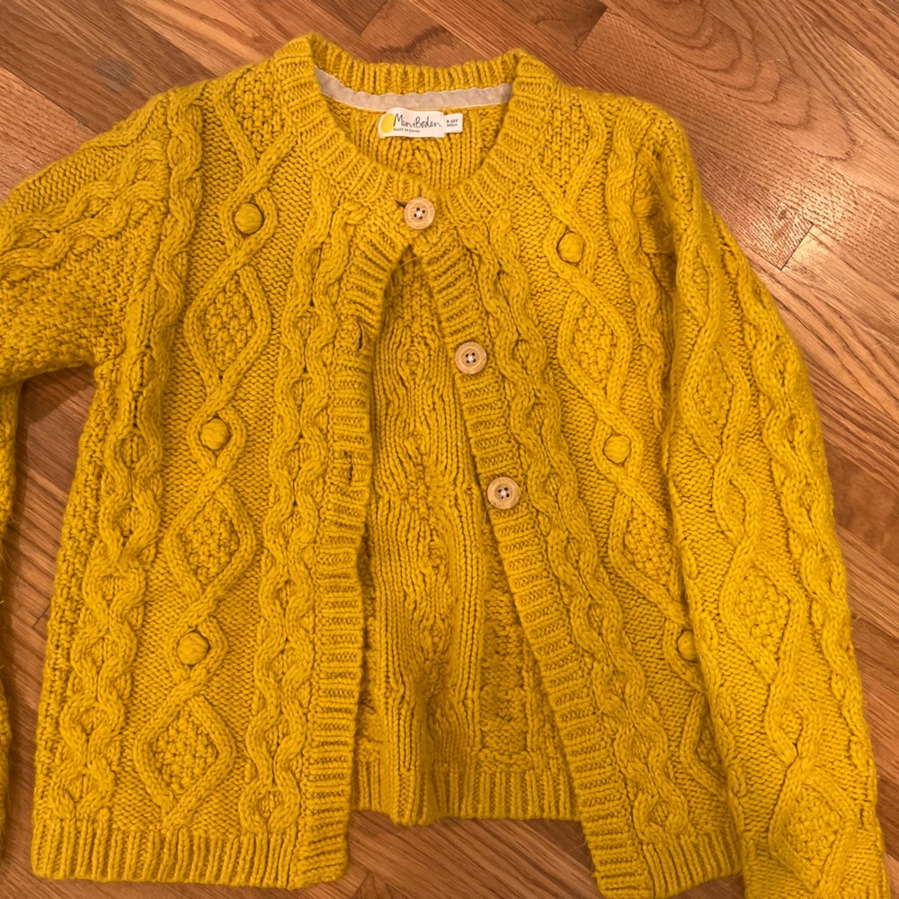 Mini Boden 9/10 gold cable cardigan